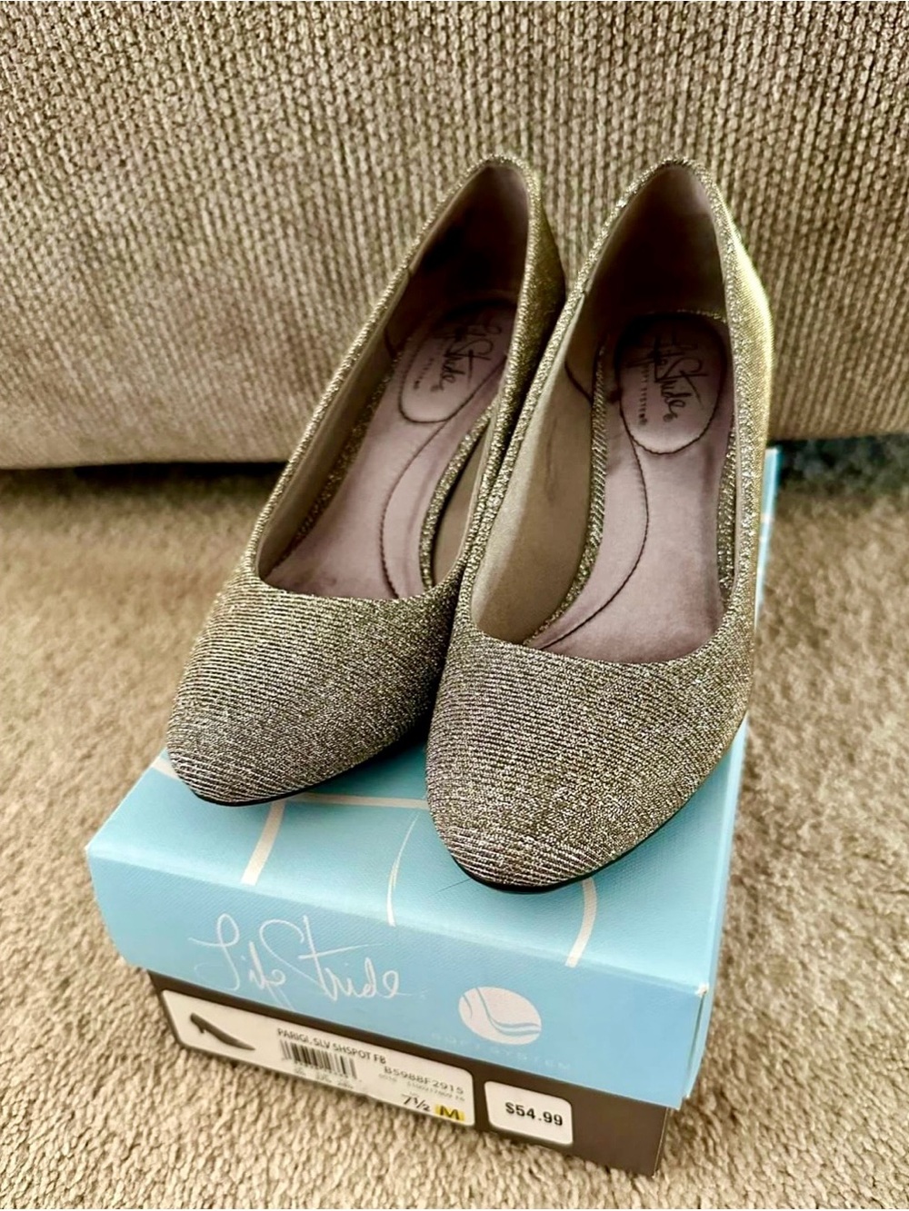 Life Stride Metallic Silver Glitter Closed-Toe Pumps